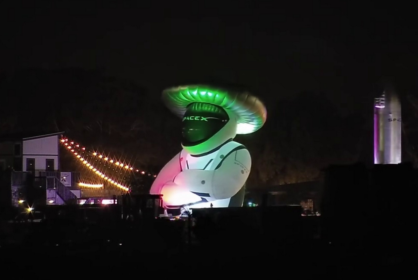 spacex-inflatablecowboy